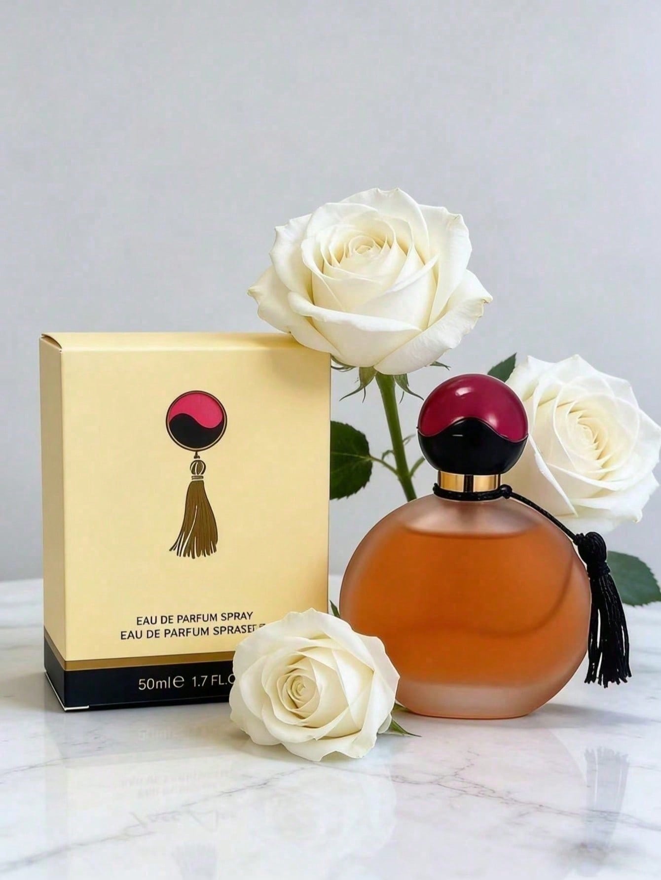 عطر فاخر للجنسين برائحة خشبية  - مراجعة Perfume Xeryus وسعره